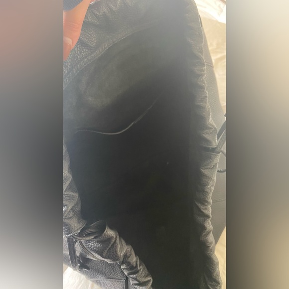 Gucci Black Leather Drawstring Backpack - Picture 11 of 11